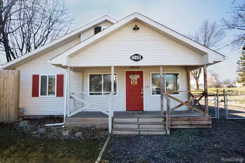 4051 Red Wing Dr, Flint, MI 48532
