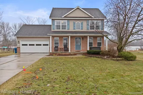 4335 Pondview Dr, Mundy, MI 48473