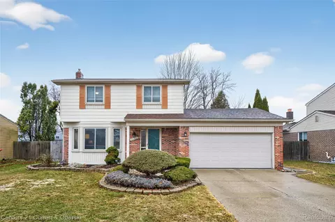 41183 Beechwood St, Clinton Township, MI 48038