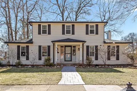 10649 Jo Ann Ln, Plymouth, MI 48170
