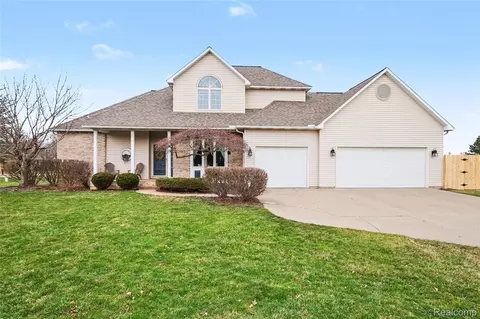 5143 Territorial Rd, Grand Blanc, MI 48439