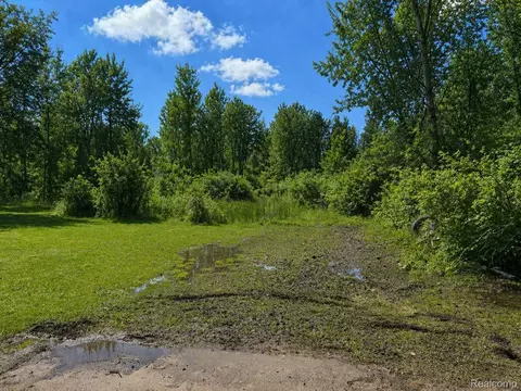 1223 Lexa Ln, Mundy, MI 48507