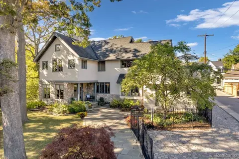 532 Brookside Ave, Birmingham, MI 48009