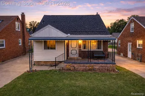 13499 Wesley St, Southgate, MI 48195