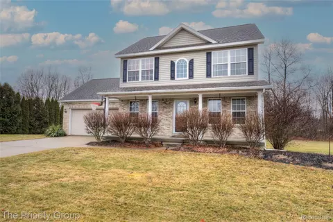 4395 Pondview Dr, Mundy, MI 48473