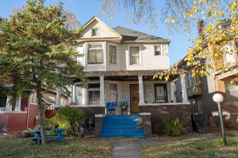 3673 Seyburn St, Detroit, MI 48214