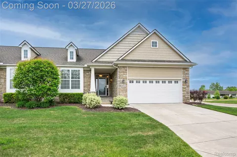 26727 Wilton Ct, Lyon, MI 48165