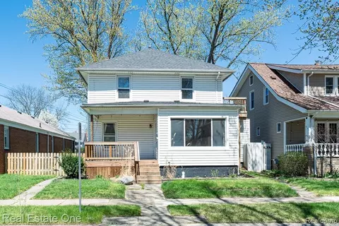 40 Moser Pl, Mount Clemens, MI 48043