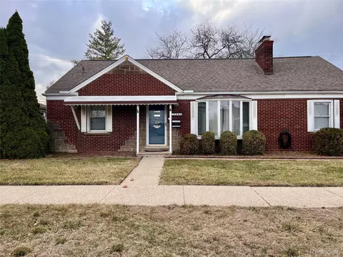 13366 Trenton Rd, Southgate, MI 48195