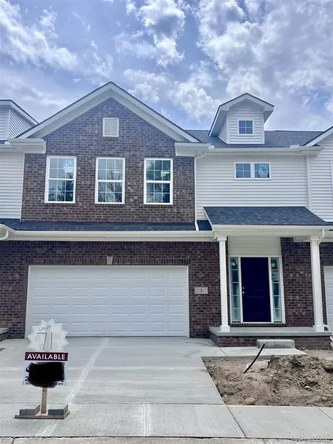 3 Grandview Circle Grandview Cir #71, White Lake, MI 48386