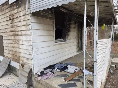 Exterior - 8656 8560 Farmbrook St, Detroit, MI 48224 photo 1 of 1