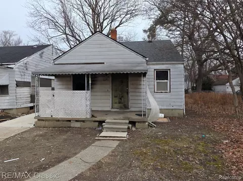 8656 8560 Farmbrook St, Detroit, MI 48224