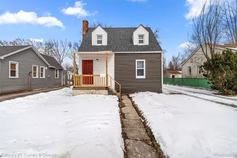 5514 Ashley St, Grosse Pointe, MI 48236