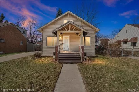 22065 Linwood Ave, Eastpointe, MI 48021