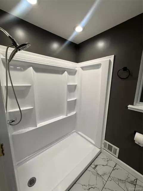 Bath - 15777 Harrison, Romulus, MI 48174 photo 2 of 3