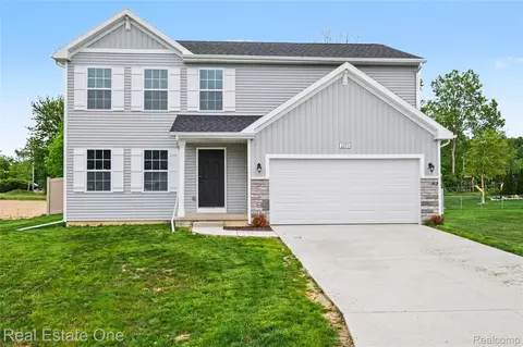 2273 Apple Tree Dr, Burton, MI 48519