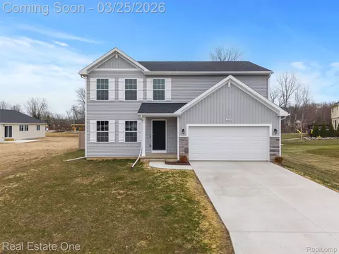 2273 Apple Tree Dr, Burton, MI 48519
