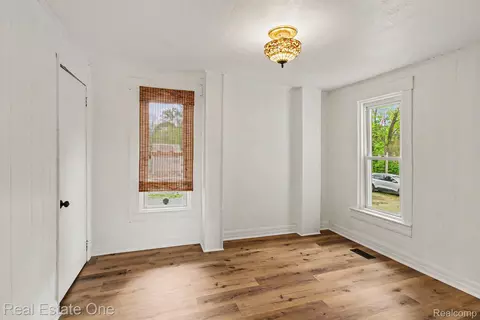 Bedroom - 103 Stockbridge St, Unadilla, MI 48137 photo 1 of 4
