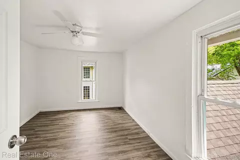 Bedroom - 103 Stockbridge St, Unadilla, MI 48137 photo 4 of 4