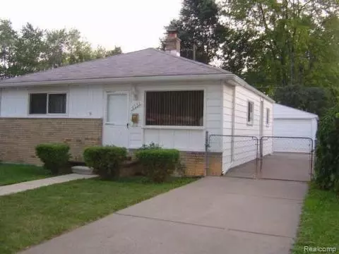 4932 Pelham St, Dearborn Heights, MI 48125