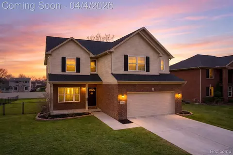 30529 Bradbury Dr, Flat Rock, MI 48134