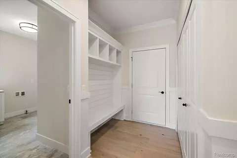 Entry Way - 50724 Timberstone Dr, Macomb, MI 48042 photo 2 of 9