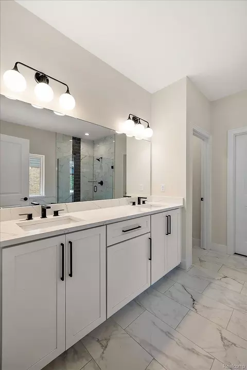 Bath - 50724 Timberstone Dr, Macomb, MI 48042 photo 4 of 18