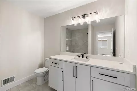 Bath - 50724 Timberstone Dr, Macomb, MI 48042 photo 11 of 18