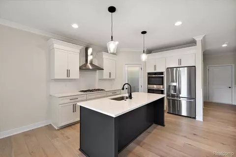 Kitchen - 50724 Timberstone Dr, Macomb, MI 48042 photo 3 of 9