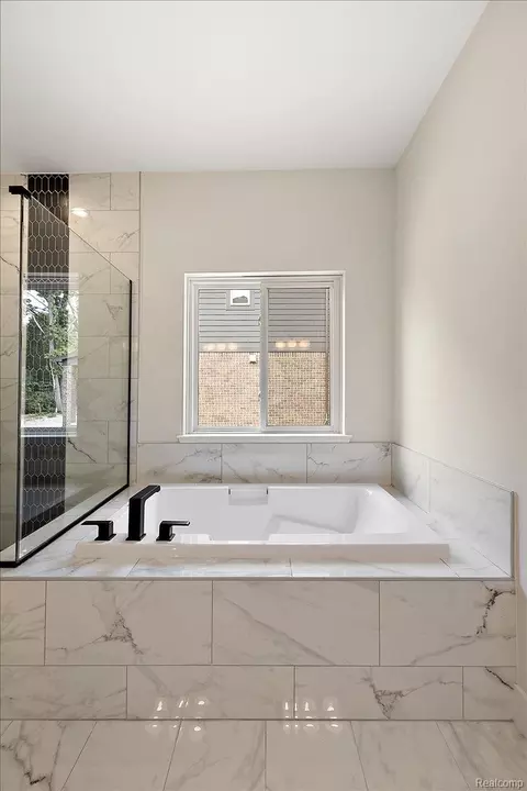 Bath - 50724 Timberstone Dr, Macomb, MI 48042 photo 6 of 18