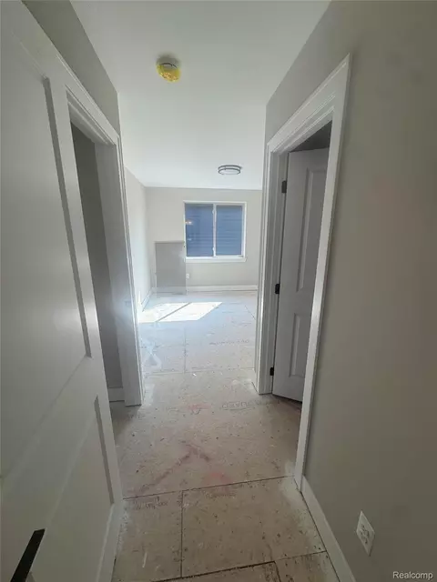 Entry Way - 50724 Timberstone Dr, Macomb, MI 48042 photo 8 of 9
