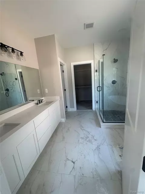 Bath - 50724 Timberstone Dr, Macomb, MI 48042 photo 15 of 18