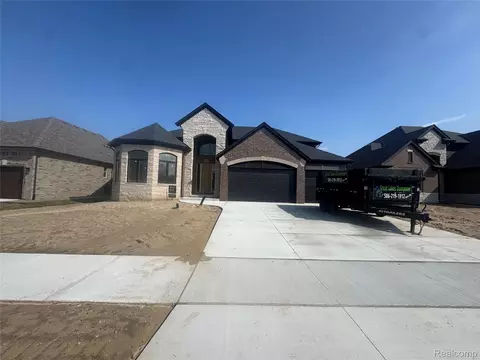 50758 Timberstone Dr, Macomb, MI 48042