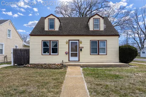 5763 N Silvery Ln, Dearborn Heights, MI 48127