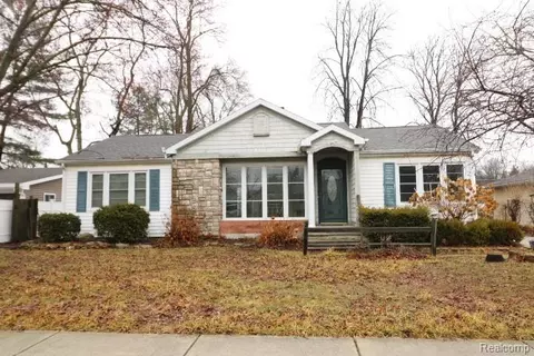 6224 Kilgour St, Marlette, MI 48453