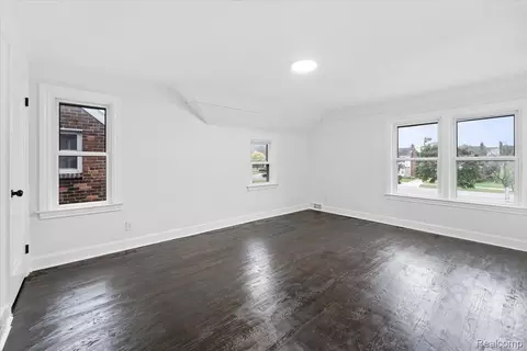 Bedroom - 11943 E Outer Dr, Detroit, MI 48224 photo 1 of 6