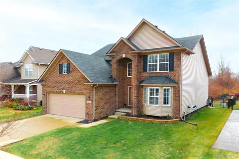 37421 Theresa Ln, Huron, MI 48164