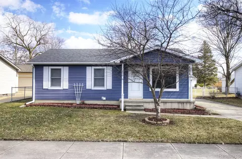 1817 S Pasadena Ave, Ypsilanti, MI 48198