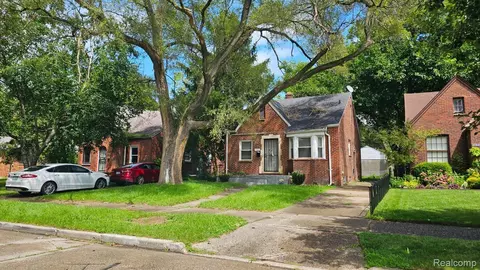 17834 Bradford St, Detroit, MI 48205