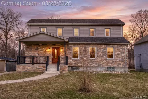 29950 6 Mile Rd, Livonia, MI 48152