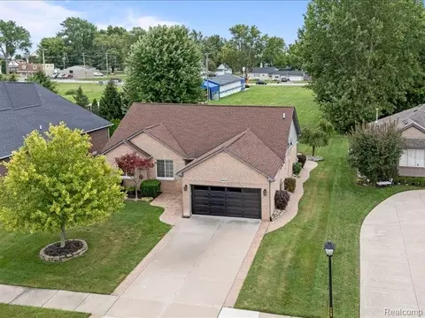 29213 Rachid Ln, Chesterfield, MI 48047