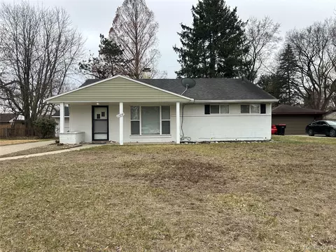 25245 Kildare St, Southfield, MI 48033
