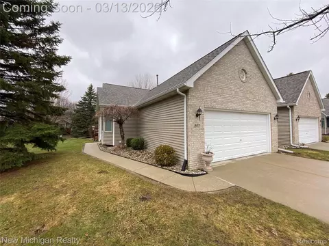 9177 Nicole Ln, Davison, MI 48423