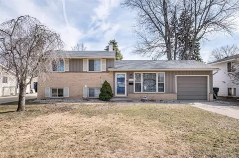 39856 Parklawn Dr, Sterling Heights, MI 48313