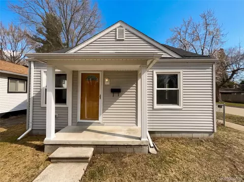 15802 Woodworth, Redford, MI 48239