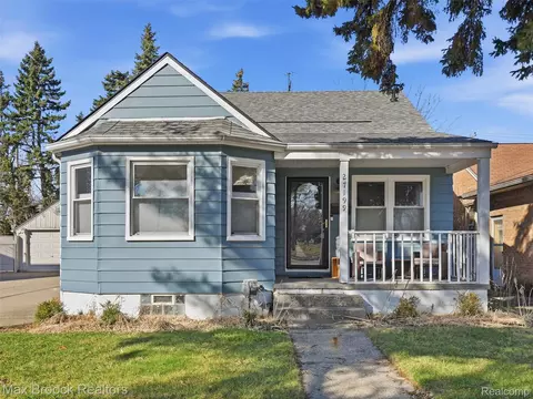 27199 Little Mack Ave, Saint Clair Shores, MI 48081