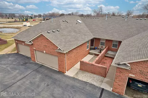 5664 Murphy Ct, Warren, MI 48092