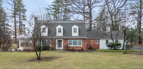 757 N Gulley Rd, Dearborn Heights, MI 48127