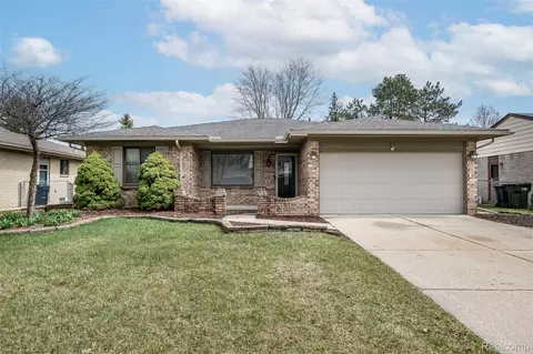 35744 Indigo Dr, Sterling Heights, MI 48310
