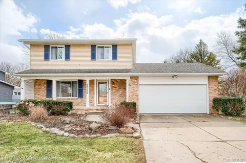 5506 Canonsburg Rd, Grand Blanc, MI 48439
